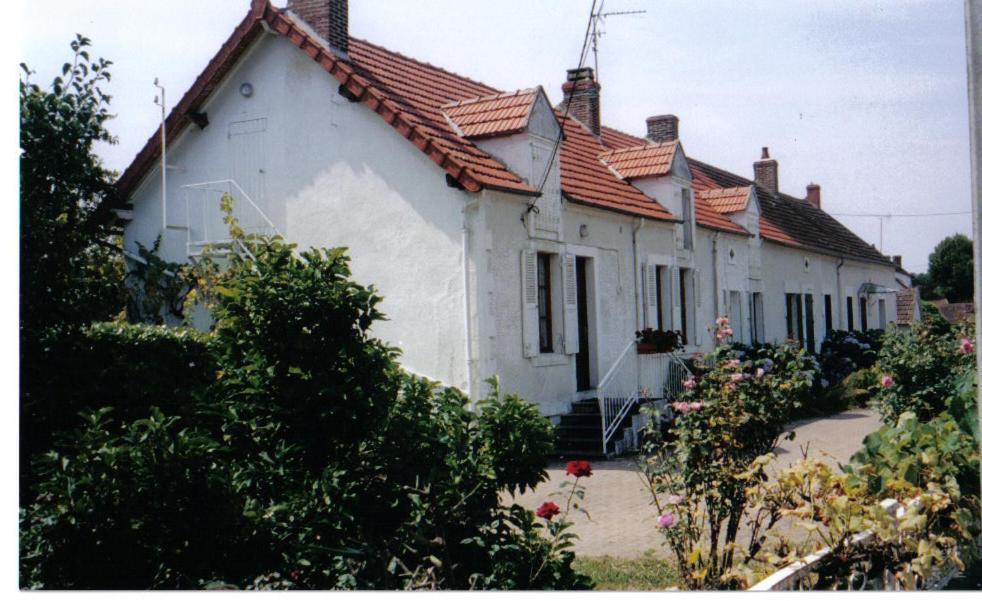 La Longere Des Gillettes Bed & Breakfast Bézenet Dış mekan fotoğraf