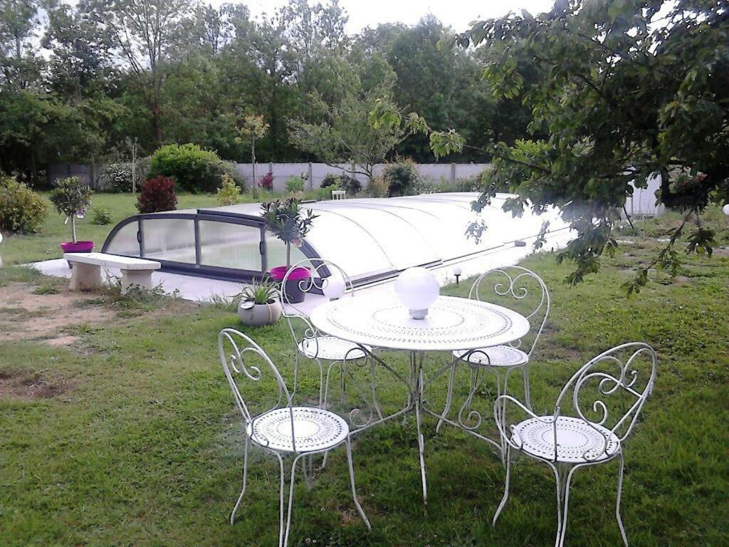 La Longere Des Gillettes Bed & Breakfast Bézenet Dış mekan fotoğraf